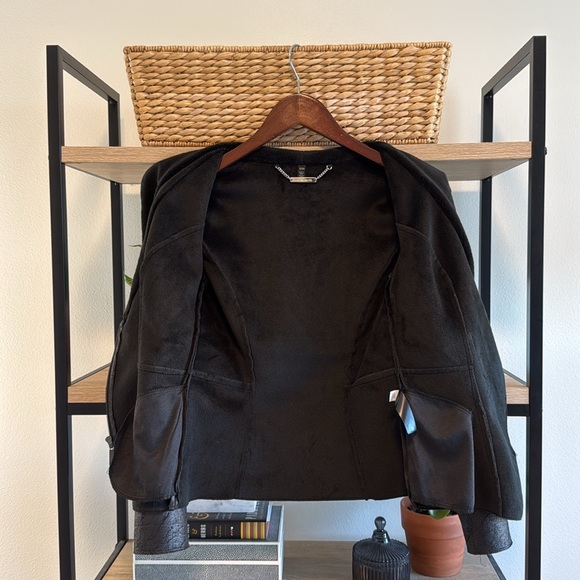 White House Black Market Asymmetrical Zip LS Shearling Moto Blazer Jacket, XXS - Picture 8 of 11